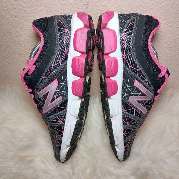 New Balance Womens Black Pink Running Shoes Sneakers Size 6.5 - Picture 4 of 7